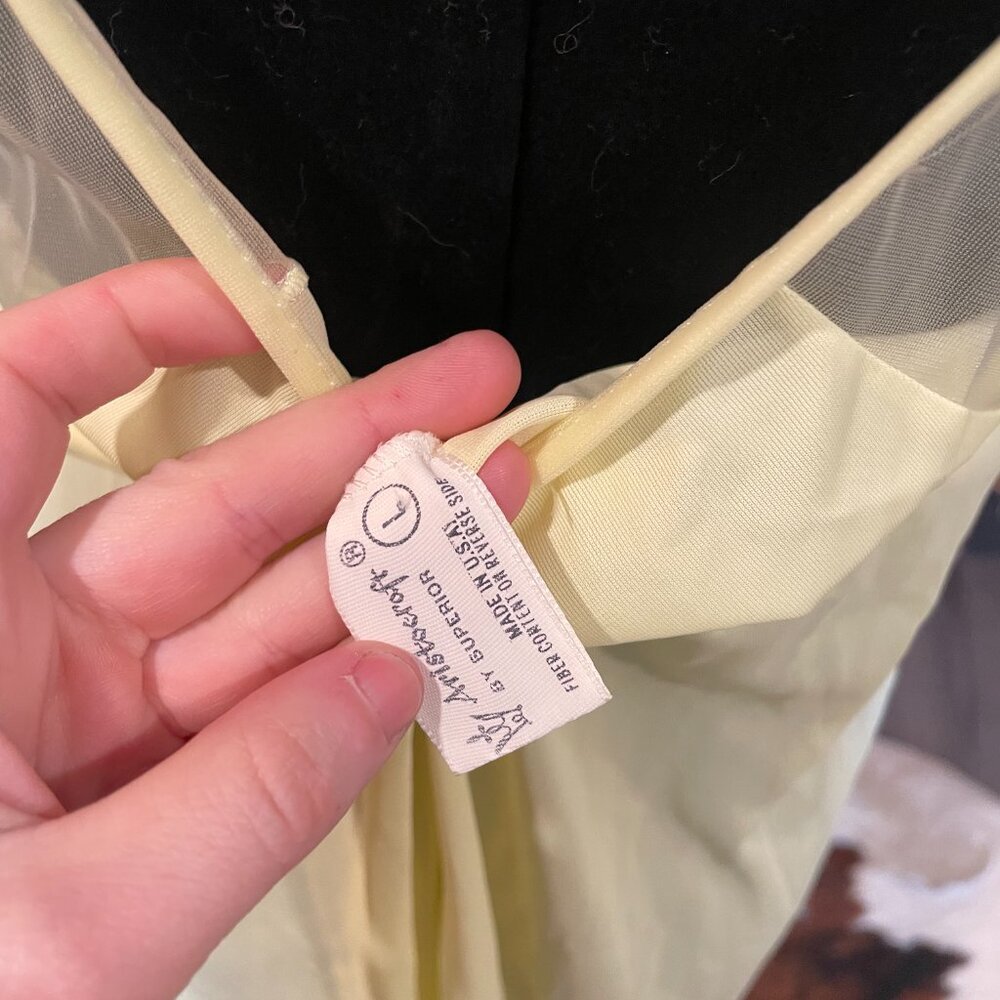 70s Vintage Aristocraft cutout Slip lingerie night gown dress Size L Yellow - Picture 4 of 5
